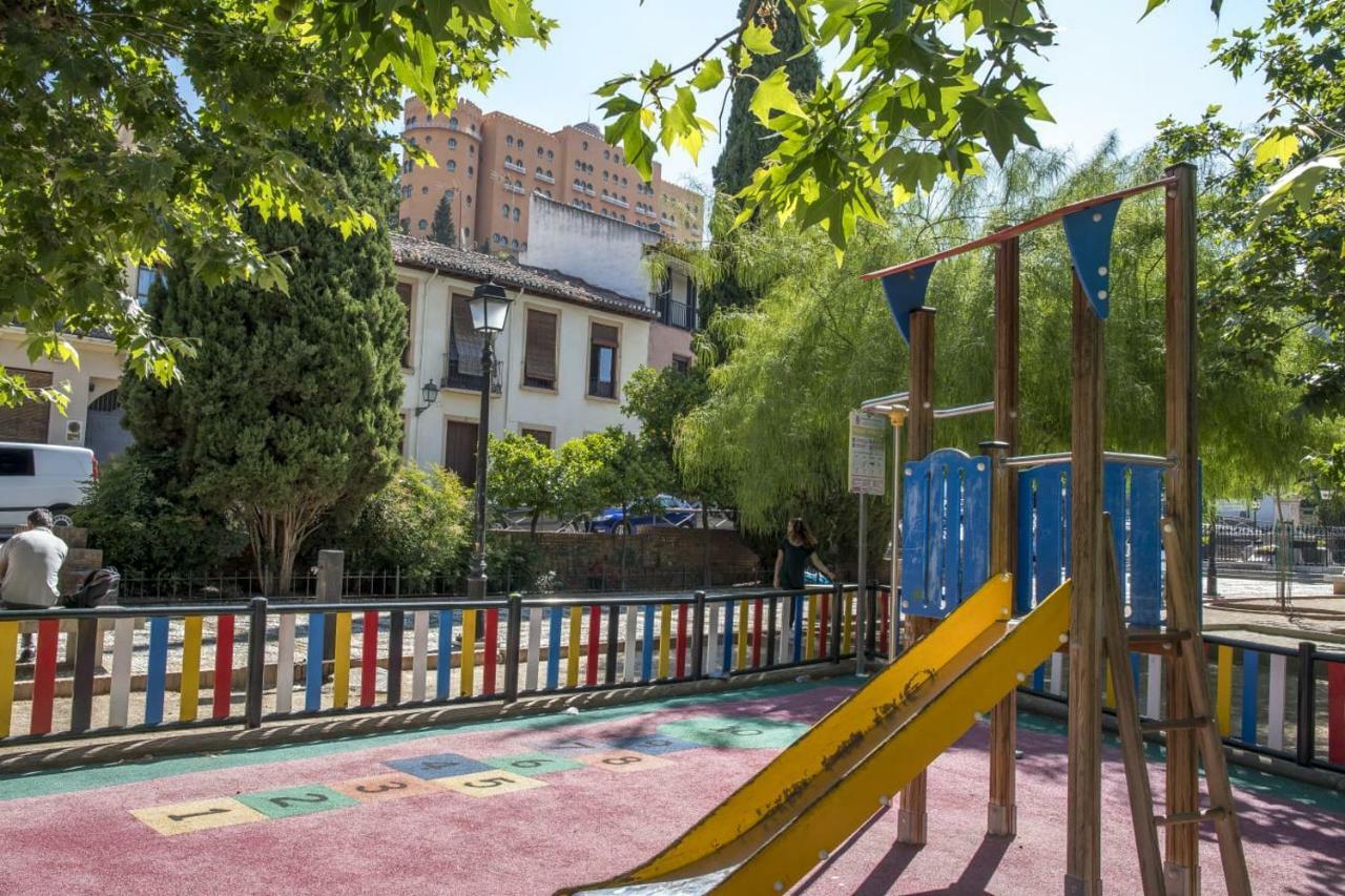 Plaza Del Campo Del Principe, Granada